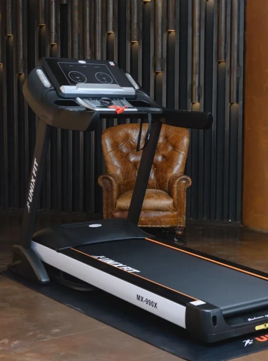 Беговая дорожка UNIX Fit MX-990X с воздушным охлаждением двигателя