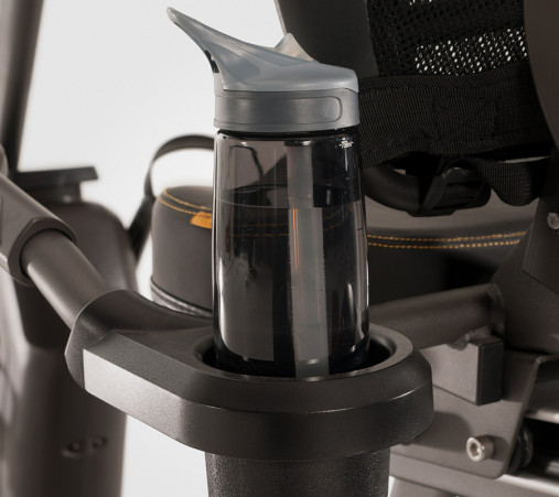 Горизонтальный элитный велоэргометр Matrix R50XIR с большим сенсорным дисплеем