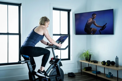 Велотренажер спин-байк Horizon 7.0IC-22 (без подключения к сети 220 Вольт) с магнитной нагрузкой Велотренажер спин-байк Horizon 7.0IC-22 (без подключения к сети 220 Вольт) с магнитной нагрузкой