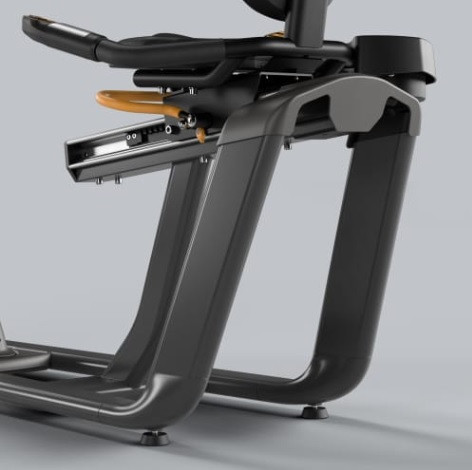 Горизонтальный велотренажер Matrix Lifestyle. Консоль Touch