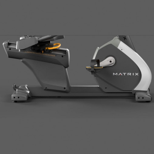 Горизонтальный велотренажер Matrix Performance. Консоль Touch Base Горизонтальный велотренажер Matrix Performance. Консоль Touch Base