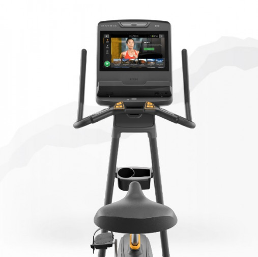 Вертикальный велотренажер Matrix Lifestyle. Консоль Touch
